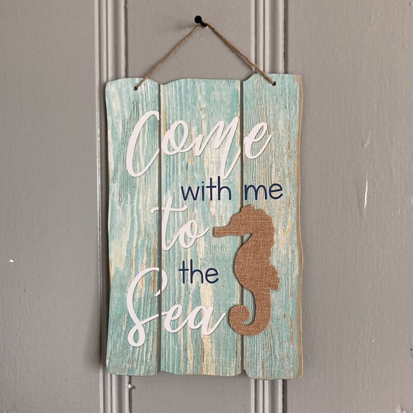 NWT Rustic Seafoam Slatted Wood Come with me to the Sea Seahorse Home Decor Sign - Picture 7 of 9